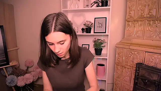Snapshot of RosaRay_ chatting on June 4, 2026, 7:02 am RosaRay online show from June 4, 2026, 7:02 am
