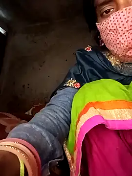 Snapshot of Babhi_Love chatting on December 4, 2025, 7:40 am Babhi Love online show from December 4, 2025, 7:40 am