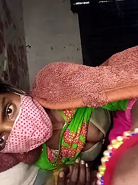 Snapshot of Babhi_Love chatting on November 18, 2025, 5:33 am Babhi Love online show from November 18, 2025, 5:33 am