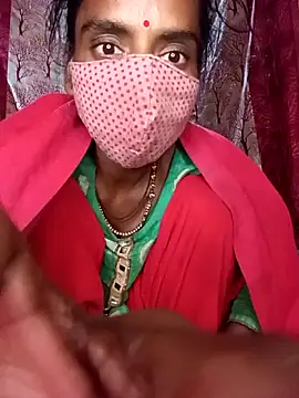 Snapshot of Babhi_Love chatting on December 13, 2025, 8:04 pm Babhi Love online show from December 13, 2025, 8:04 pm