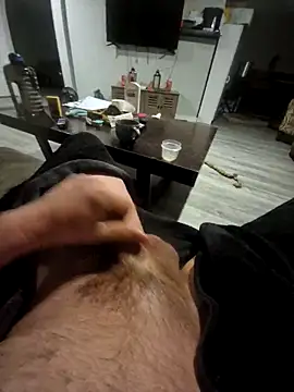 Snapshot of Justme_8519 chatting on April 11, 2026, 11:25 am Justme 8519 online show from April 11, 2026, 11:25 am