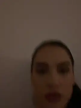 Flory00000 online show from April 2, 2026, 2:13 pm