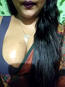Snapshot of JIYA-04 chatting on June 8, 2026, 2:39 pm JIYA-04 online show from June 8, 2026, 2:39 pm