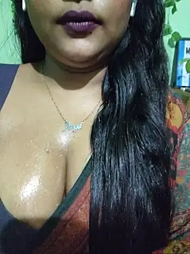 Snapshot of JIYA-04 chatting on July 28, 2026, 4:39 pm JIYA-04 online show from July 28, 2026, 4:39 pm