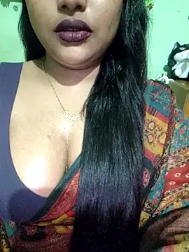 Snapshot of JIYA-04 chatting on March 11, 2026, 6:35 pm JIYA-04 online show from March 11, 2026, 6:35 pm
