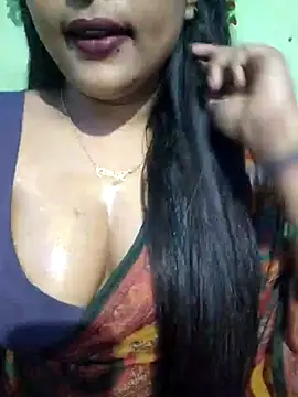 Snapshot of JIYA-04 chatting on January 8, 2026, 6:36 pm JIYA-04 online show from January 8, 2026, 6:36 pm