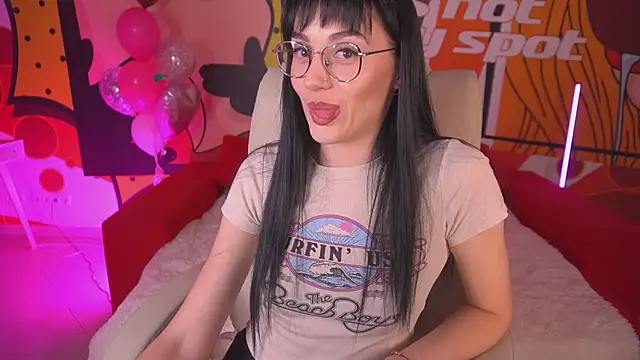 EviLune online show from February 20, 2026, 9:17 pm