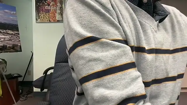 Snapshot of pranastro00 chatting on October 22, 2025, 12:37 pm pranastro00 online show from October 22, 2025, 12:37 pm