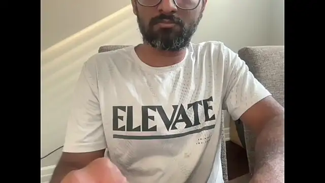 Snapshot of pranastro00 chatting on November 24, 2025, 5:02 pm pranastro00 online show from November 24, 2025, 5:02 pm