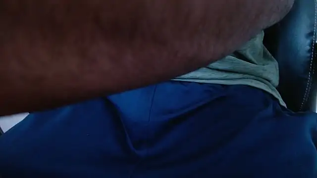 pranastro00 online show from April 21, 2026, 1:17 pm