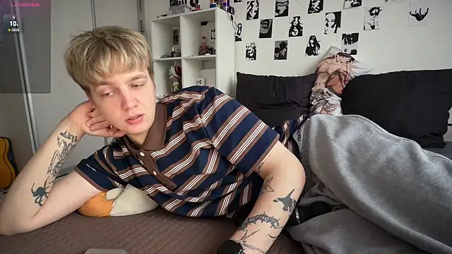 Snapshot of olivertasty chatting on April 3, 2026, 2:23 pm olivertasty online show from April 3, 2026, 2:23 pm