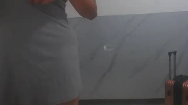 sabrina v  online show from December 23, 2025, 3:06 am