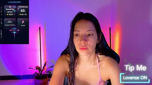 Snapshot of Sarasavage chatting on May 16, 2026, 12:04 pm Sarasavage online show from May 16, 2026, 12:04 pm