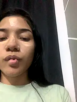 ElaRose 12 online show from September 15, 2025, 5:13 pm