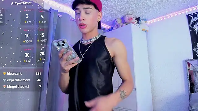 Dark Boy26 online show from September 14, 2025, 9:37 pm