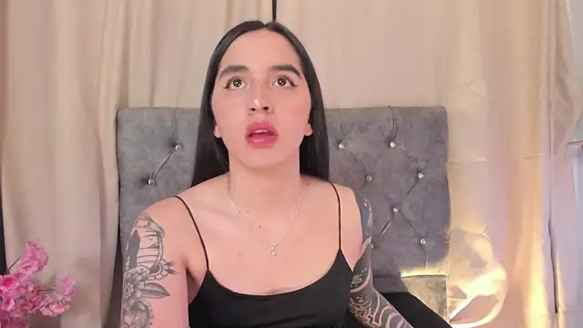 Snapshot of kaylee_lee chatting on December 22, 2025, 4:56 am kaylee lee online show from December 22, 2025, 4:56 am