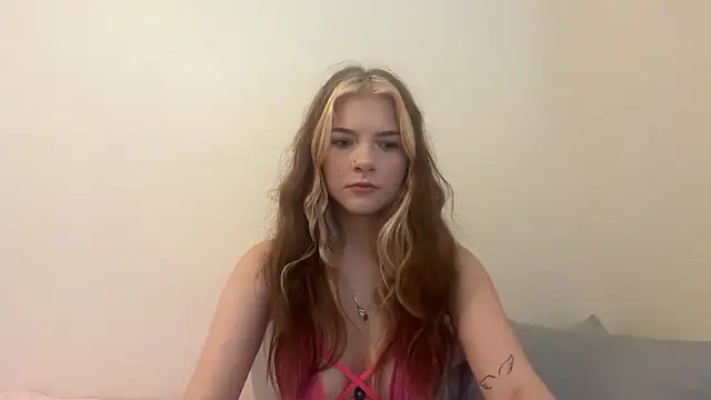 Snapshot of kykybaby4444 chatting on February 13, 2026, 4:51 pm kykybaby4444 online show from February 13, 2026, 4:51 pm