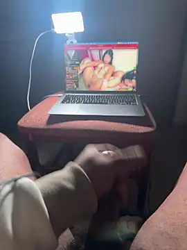 Minidemonkush online show from February 15, 2026, 4:24 am