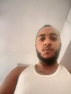 Minidemonkush online show from October 15, 2025, 9:39 am