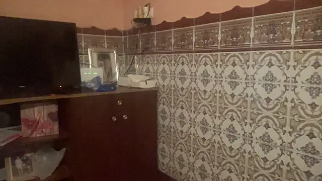 Minidemonkush online show from October 9, 2025, 3:23 pm