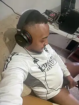 Minidemonkush online show from February 18, 2026, 12:19 am