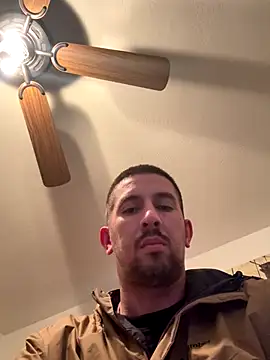 Snapshot of himNIGuys chatting on December 16, 2025, 10:47 pm himNIGuys online show from December 16, 2025, 10:47 pm