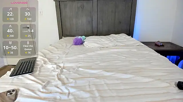 mayaamor online show from December 4, 2025, 7:07 am