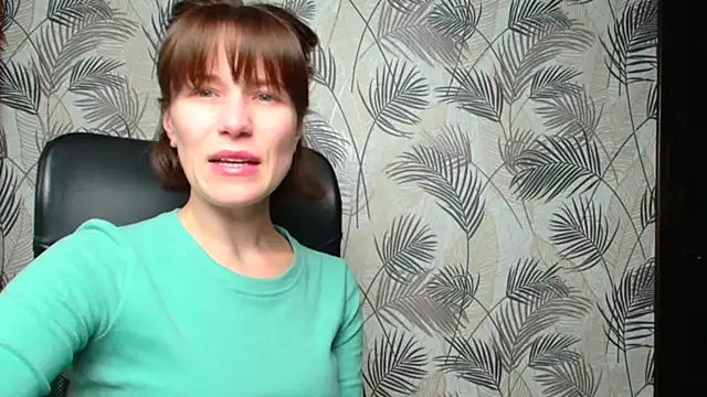 Snapshot of Kelly_Kisss chatting on September 28, 2025, 5:20 pm Kelly Kisss online show from September 28, 2025, 5:20 pm