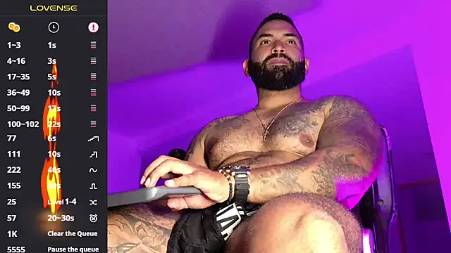 Snapshot of Max-prada chatting on July 28, 2026, 2:08 am Max-prada online show from July 28, 2026, 2:08 am