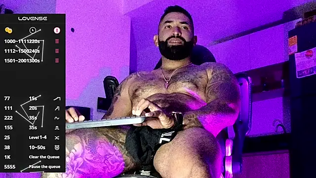 Snapshot of Max-prada chatting on February 15, 2026, 2:23 am Max-prada online show from February 15, 2026, 2:23 am