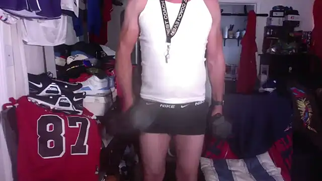 Snapshot of DILFJockDad87 chatting on November 28, 2025, 11:38 pm DILFJockDad87 online show from November 28, 2025, 11:38 pm