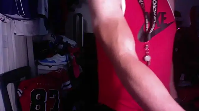 Snapshot of DILFJockDad87 chatting on November 25, 2025, 12:00 am DILFJockDad87 online show from November 25, 2025, 12:00 am