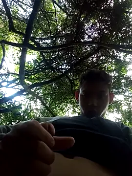 Henriquepauzao10 online show from October 18, 2025, 8:44 pm