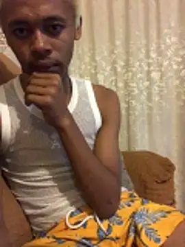 Snapshot of Tetrete chatting on June 1, 2026, 1:06 am Tetrete online show from June 1, 2026, 1:06 am