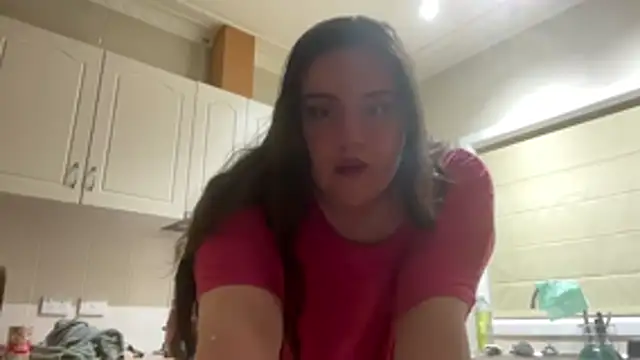Snapshot of JenniferRobbie chatting on May 28, 2026, 10:00 am JenniferRobbie online show from May 28, 2026, 10:00 am