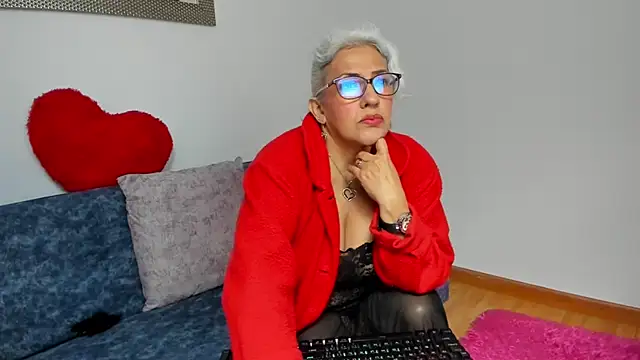 marilyn70 online show from February 18, 2026, 11:56 pm