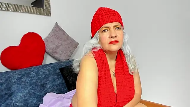 marilyn70 online show from February 4, 2026, 12:05 am