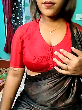 Miss Mayaa  online show from November 4, 2025, 5:06 pm