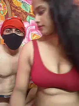 Seducing couple online show from September 14, 2025, 8:15 am