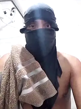 Segredomascarado online show from September 25, 2025, 4:57 pm