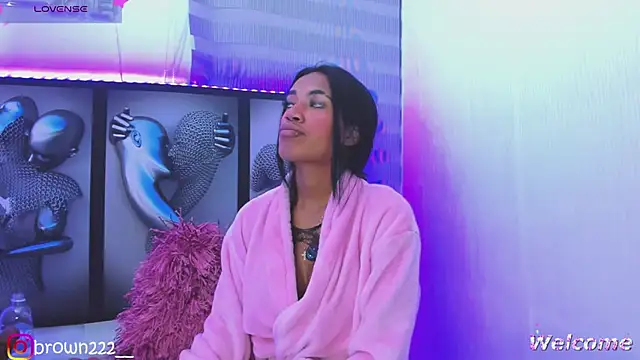  naomibrown  online show from November 20, 2025, 5:08 am