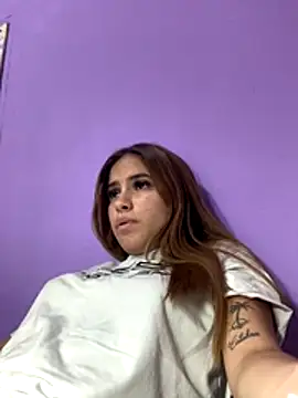 Snapshot of MiiluRosse chatting on November 18, 2025, 11:15 pm MiiluRosse online show from November 18, 2025, 11:15 pm