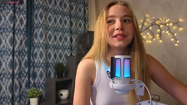 Anna mileer online show from December 2, 2025, 1:28 am