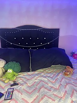 terra sunligth online show from September 19, 2025, 2:37 am