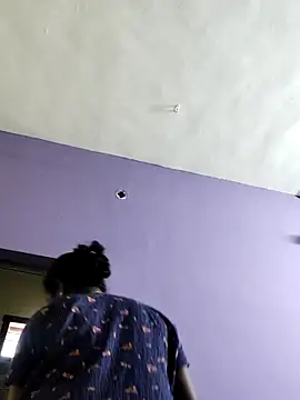 Snapshot of papukurty chatting on November 9, 2025, 2:26 am papukurty online show from November 9, 2025, 2:26 am