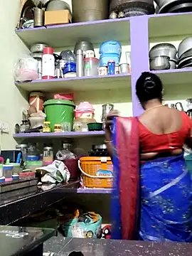 Snapshot of papukurty chatting on November 16, 2025, 2:49 am papukurty online show from November 16, 2025, 2:49 am