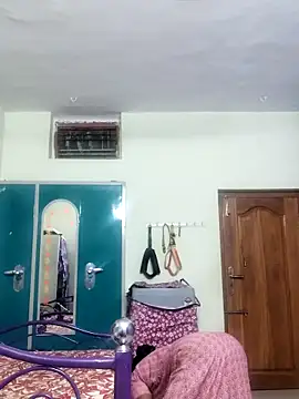 Snapshot of papukurty chatting on November 2, 2025, 6:46 pm papukurty online show from November 2, 2025, 6:46 pm