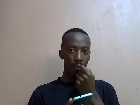 Snapshot of shadez94 chatting on September 24, 2025, 5:47 am shadez94 online show from September 24, 2025, 5:47 am