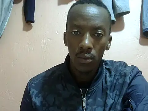 Snapshot of shadez94 chatting on October 7, 2025, 4:13 am shadez94 online show from October 7, 2025, 4:13 am