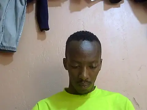 Snapshot of shadez94 chatting on October 3, 2025, 11:23 am shadez94 online show from October 3, 2025, 11:23 am